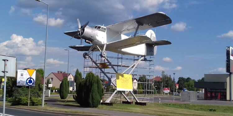 Mielec: W nowych barwach AN-2.