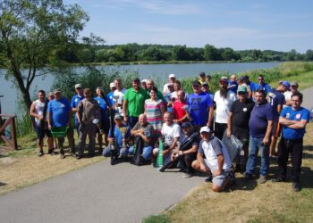 Koprzywnica: Zawody wędkarskie nad zalewem w Koprzywnicy.