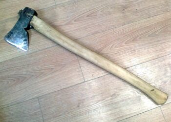 Radomyśl Wielki: Z siekierą na ojca.