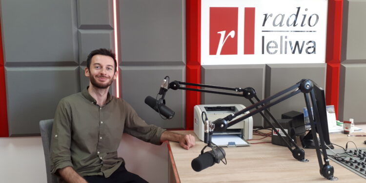 Warszawa, Sandomierz: Kolejne muzyczne kroki zespołu „Nastroje” – rozmowa z Jakubem Malinowskim.