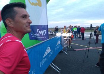 Mielec:  Historyczne daty uczcili na pasie startowym