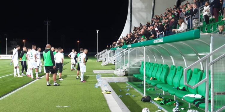 Stalowa Wola, Sieniawa: Wstydliwe porażki Stali i Siarki.