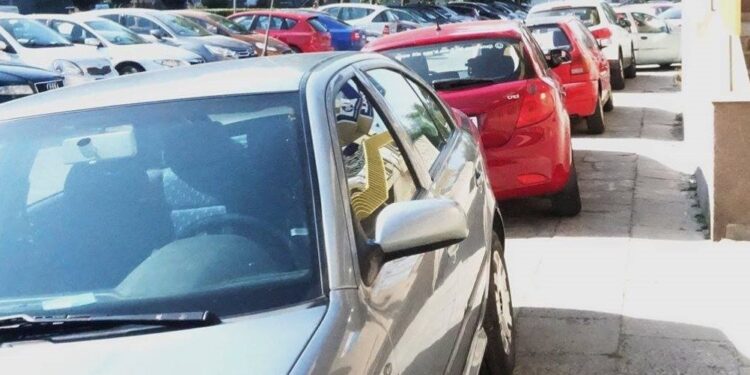 Region: Chodniki jak parkingi