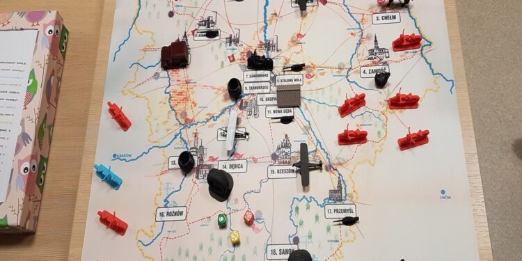 Tarnobrzeg, region. Stwórz wizytówkę  ludzi związanych z COP-em.