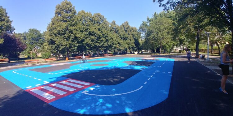 Ostrowiec Św.: Park Spółdzielców po rewitalizacji