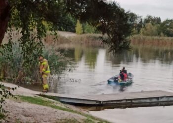 Nowa Dęba. Wieczorna interwencja strażaków nad zalewem