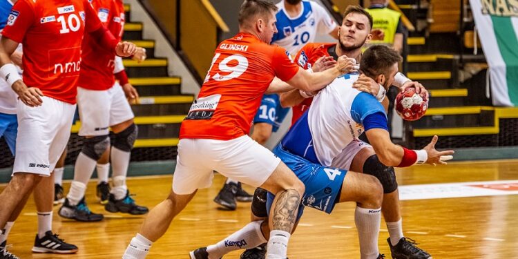 Mielec: Ręczna przegrywa, siatkarki wygrywają.