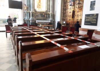 Sandomierz: Dekret biskupa sandomierskiego w związku z nową falą pandemii koronawirusa.