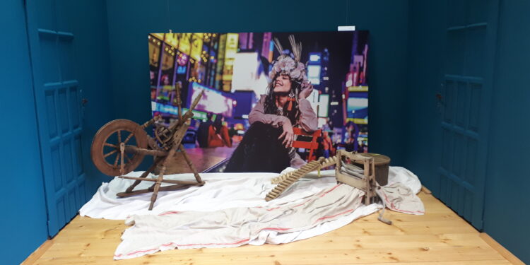 Zawichost: Finisaż wystawy fotografii Renaty Trybuły pt.: „Między Manhattanem, a lasowiacką strzechą”.