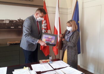 Sandomierz: Kolejne laptopy dla uczniów szkół podstawowych.