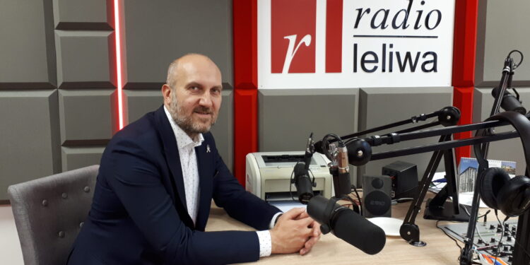 Sandomierz: Korzyści z programu „Czyste Powietrze”. Rozmowa z Grzegorzem Sochą z WFOŚiGW.