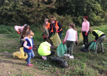 Chwałki, Sandomierz: „Sprzątamy, bo chcemy”.