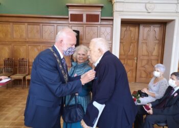 Tarnobrzeg. Diamentowe i złote gody