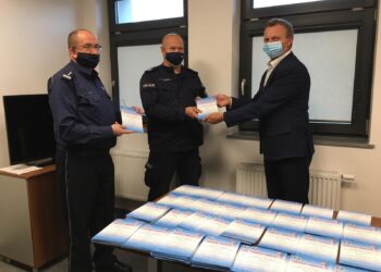 Sandomierz: Ponad 5 tysięcy ulotek informacyjnych trafi do sandomierskich seniorów.