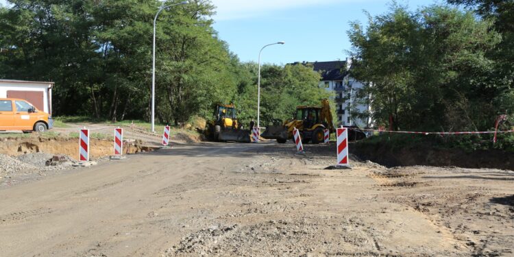 Ostrowiec Św.: Rondo na Denkowskiej