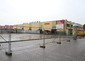 Mielec: Wydłużone godziny handlu.