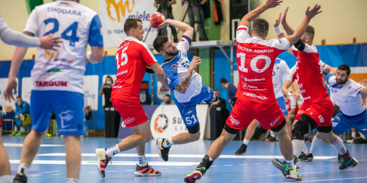 Mielec: Kalisz lepszy po karnych