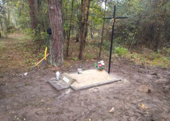 Nowa Dęba. Strażacy dbają o bezimienne groby