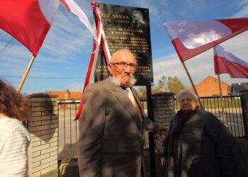 Pilchów: Odsłonięto tablicę poświęconą kapitanowi Józefowi Sarnie
