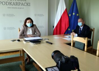 Region: Dodatkowa pomoc dla samorządów.