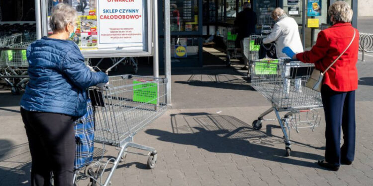 Mielec: Czy będą przestrzegane godziny dla seniora?