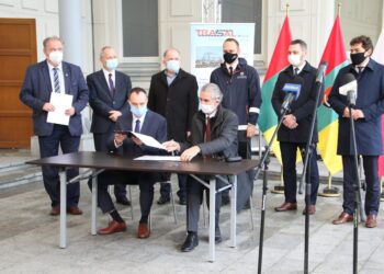 Stalowa Wola: Podpisano umowę na projekt trzeciego mostu na Sanie