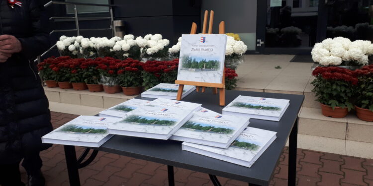 Sandomierz: 'Powiat sandomierski – Znaki Pamięci’.