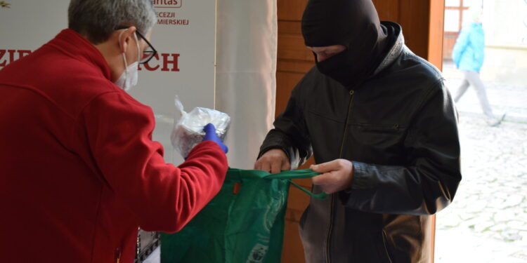 Sandomierz: IV Światowy Dzień Ubogich – niedzielny obiad dla potrzebujących.