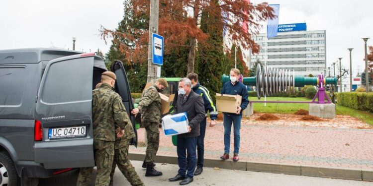 Połaniec. Enea Elektrownia Połaniec wsparła szpital i jednostkę wojskową