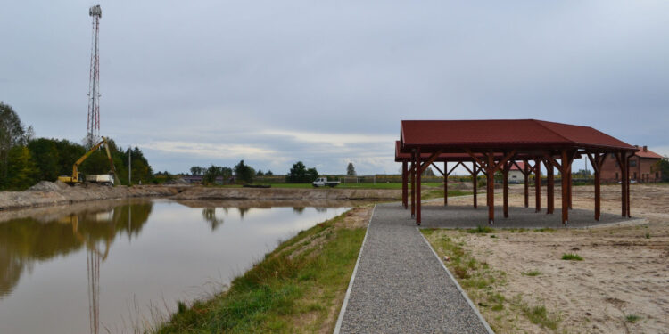 Przyszów: Zagospodarowanie starorzecza na finiszu