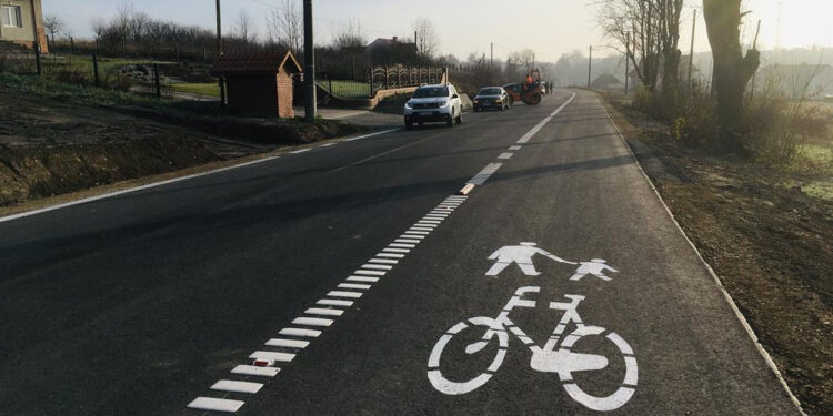 Zdziechowice: Dobiegła końca przebudowa drogi powiatowej