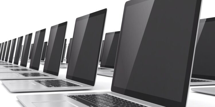 Radomyśl Wielki: Nowe laptopy dla szkół