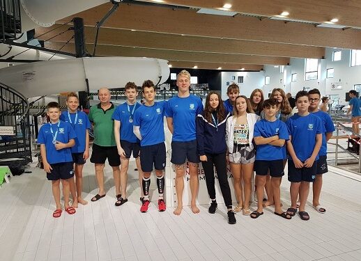 Tarnobrzeg. 21 medali UKS Delfin.
