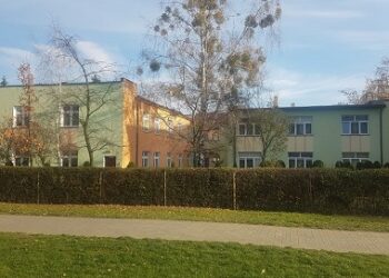 Tarnobrzeg. To już ponad miesiąc. Koronawirus w zakładzie przy ulicy Dekutowskiego.