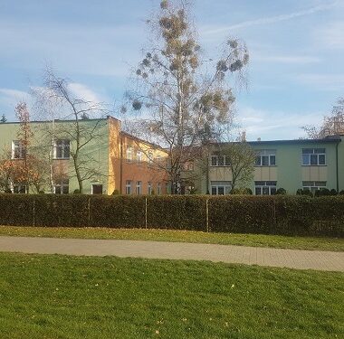 Tarnobrzeg. To już ponad miesiąc. Koronawirus w zakładzie przy ulicy Dekutowskiego.