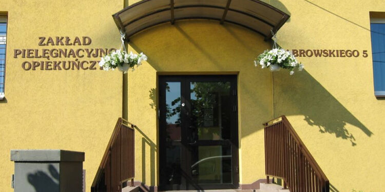 Stalowa Wola: Potrzebni pracownicy i wolontariusze do DPS i ZPO