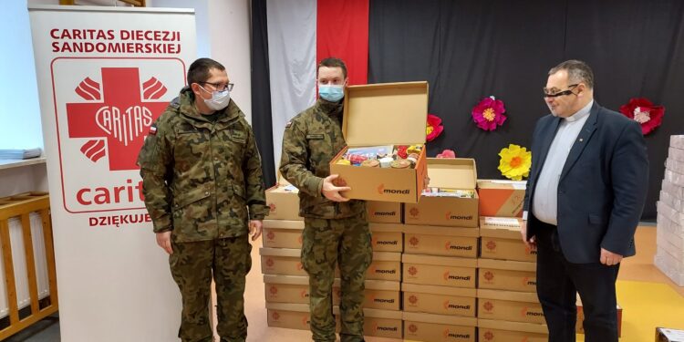 Sandomierz: Sandomierscy terytorialsi włączyli się w akcję „X Bożonarodzeniowa Paczka dla Bohatera”.