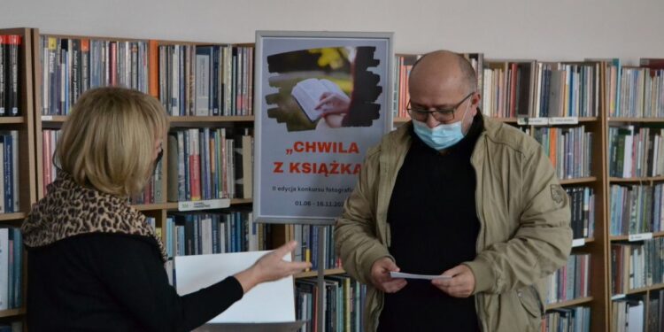 Tarnobrzeg. Rozstrzygnięto konkurs „Chwila z książką”.