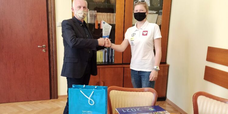 Tarnobrzeg. Nagroda za sukcesy dla Lilly May Niezabitowskiej.