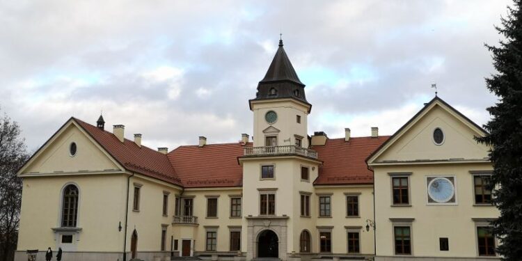 Tarnobrzeg. Zamek lepiej chroniony