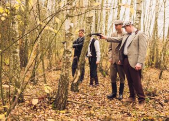 Chobrzany: Uczniowie liceum zagrali w reportażu o Podziemnej Organizacji Wojskowej.