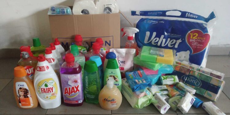 Koprzywnica: Świąteczna inicjatywa mieszkańców Koprzywnicy dla Domów Dziecka w Łoniowie i Skopaniu.