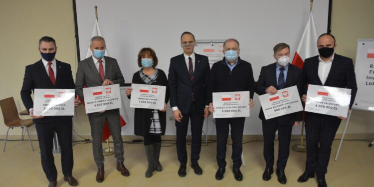Stalowa Wola: ponad 33 miliony z FIL na inwestycje w samorządach Powiatu Stalowowolskiego