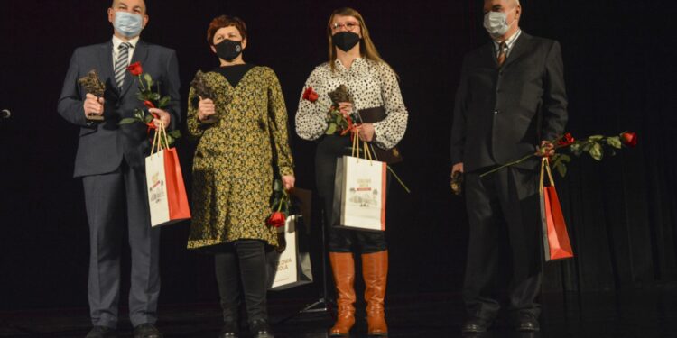 Stalowa Wola: Gałązki Sosny rozdane