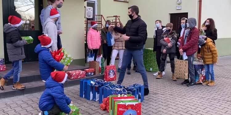 Dębica: Od lat są świętymi dla dzieciaków