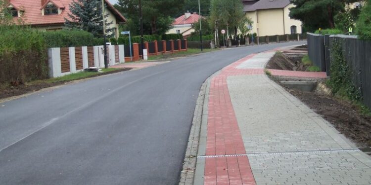 Nowa Dęba. Ulica Majdańska po remoncie