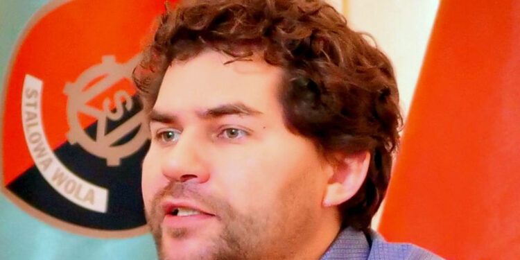 Stalowa Wola: Prezydent Stalowej Woli deklaruje chęć zaszczepienia się