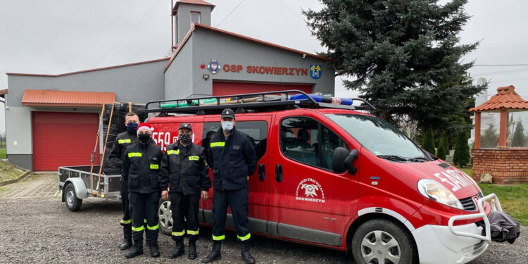 Skowierzyn: Szlachetna paczka od strażaków