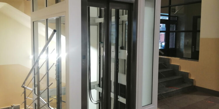 Nisko: W RCEZ dobiega końca montaż windy