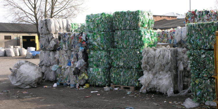 Opatów: Więcej za śmieci